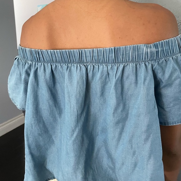Off the Shoulder Top - Picture 3 of 5